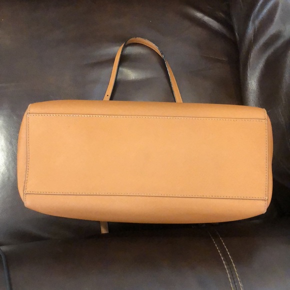 TORY BURCH Saffiano Leather Shoulder Bag Brown Leather Tote Bag Medallion Lining - Picture 6 of 17